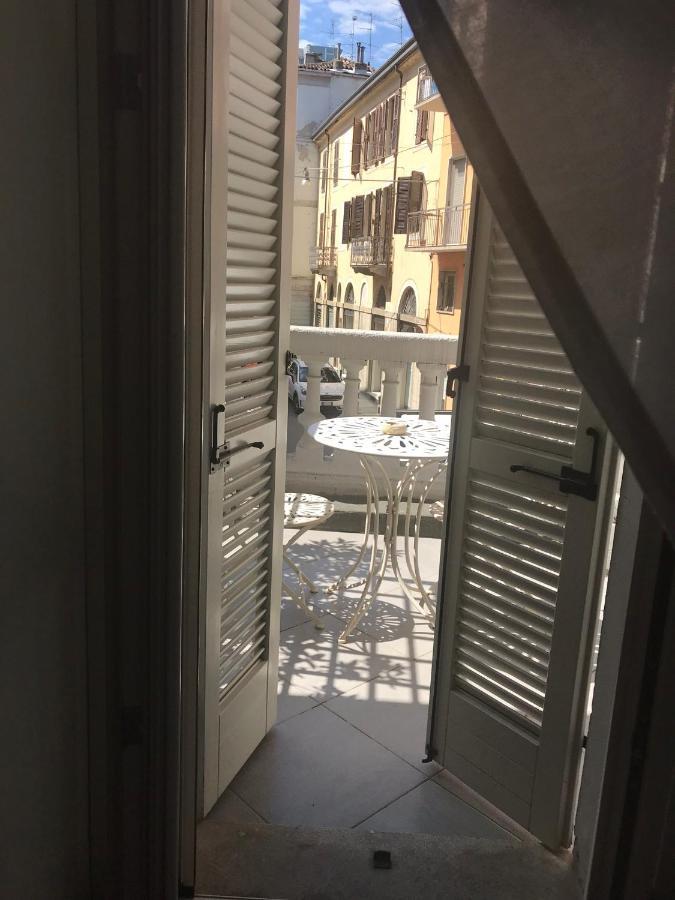 La Terrazza Vercelli Bed & Charme Exterior foto